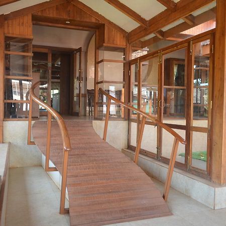 Kaular Atithis Grand Kokan Resort ガンパティプール エクステリア 写真